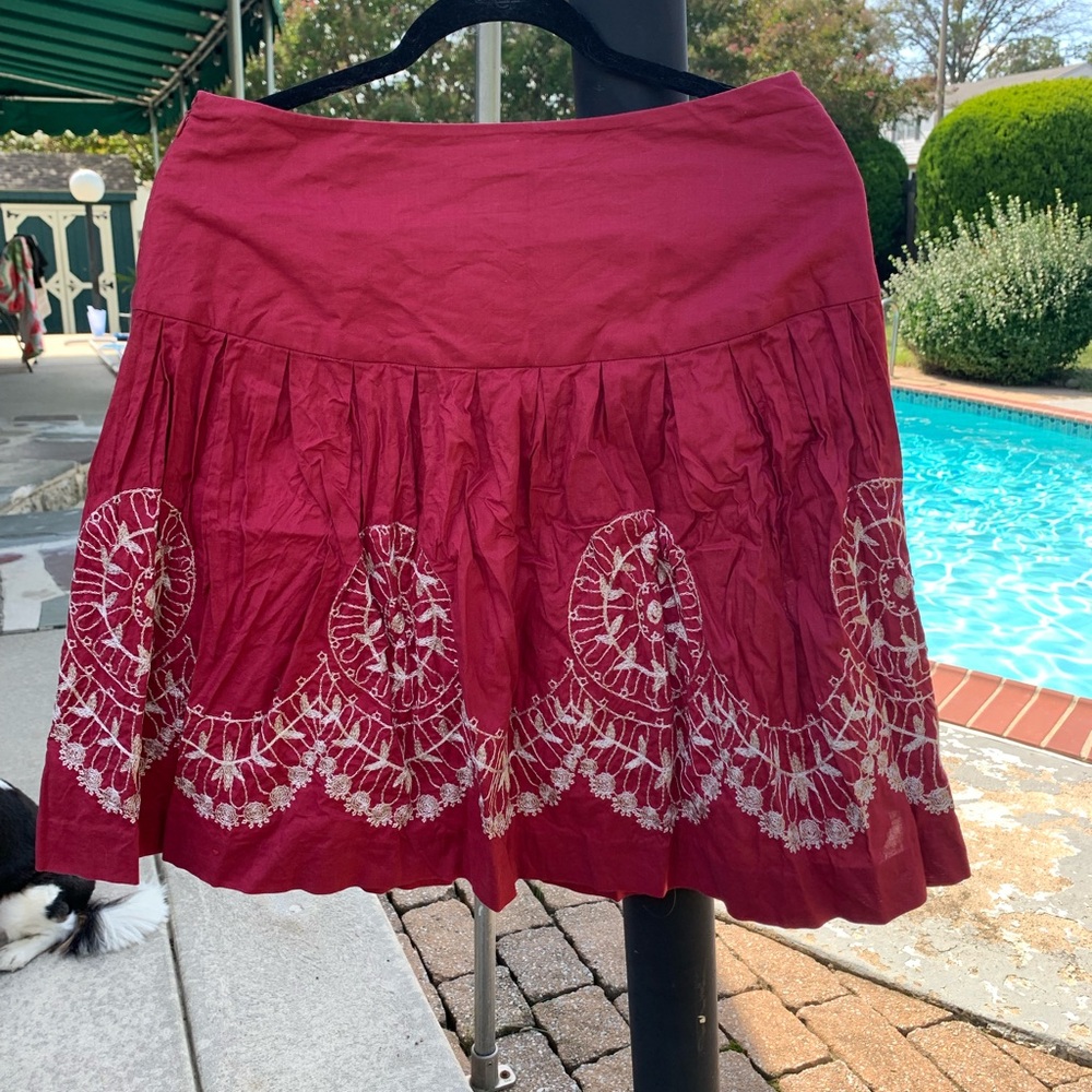 Elegant maroon Embroidered Skirt - Picture 2 of 7